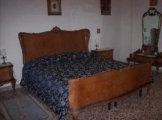 Intrabartolo Bed and Breakfast