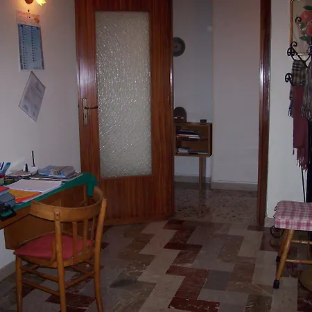 فندق مبيت وإفطار Intrabartolo 3*