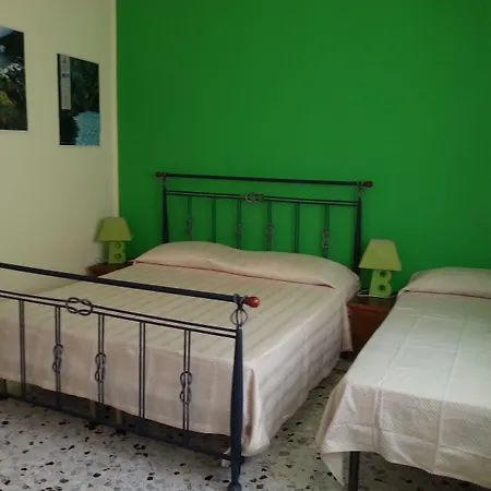 Intrabartolo فندق مبيت وإفطار 3*