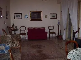 فندق مبيت وإفطار Intrabartolo 3*